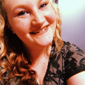 Meet your Posher, Rebekah